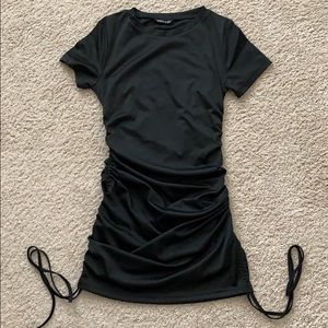 Side cinch casual dress